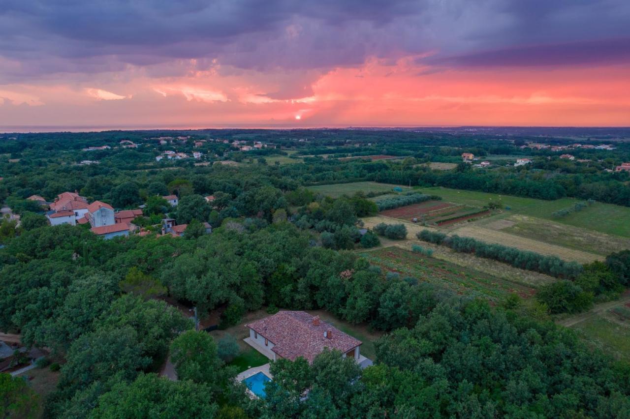 Villa Mirabella อูมัค ภายนอก รูปภาพ